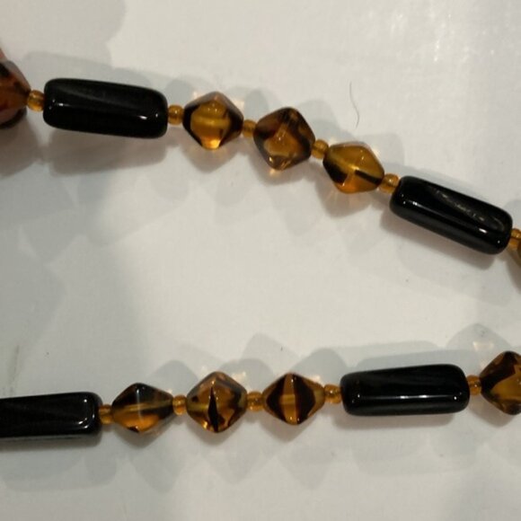 Black and Brown iridescent beaded Necklace - Picture 7 of 9